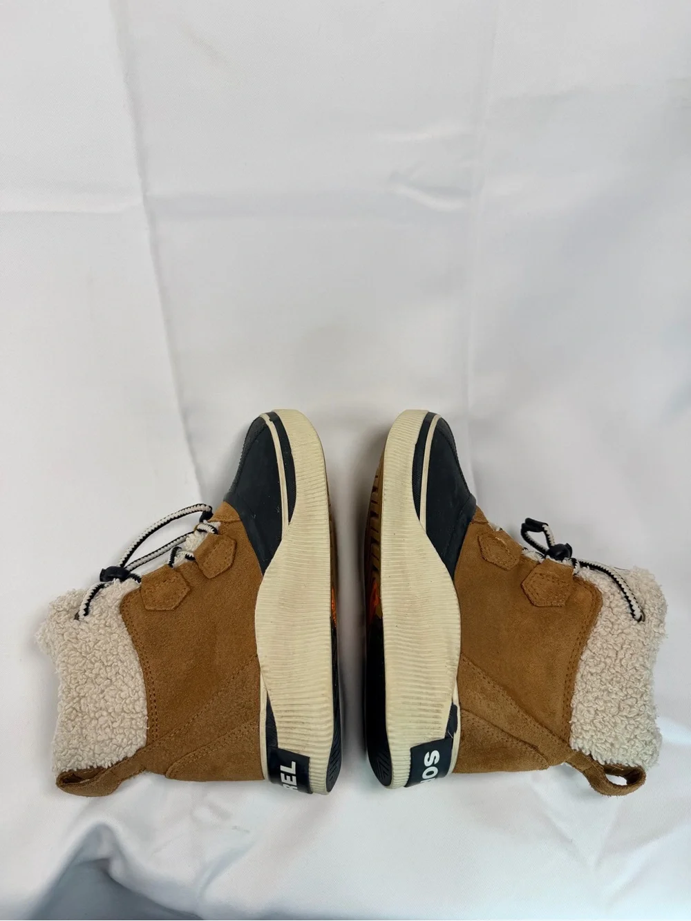 SOREL Youth Size 4 Boots Winter Style Waterproof Leather Duck Boot   Sherpa